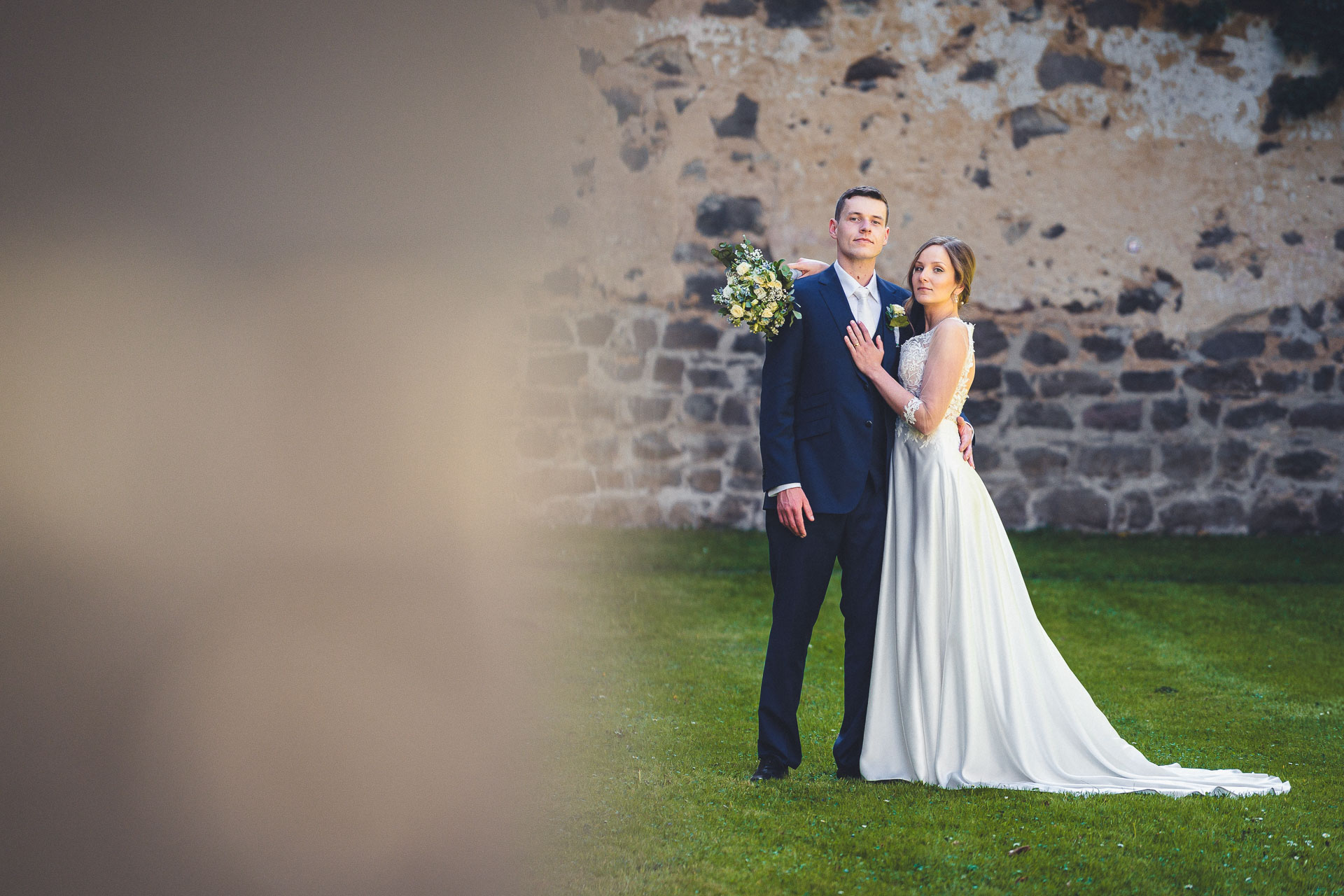 Hochzeitsfotos im Kloster Arnsburg – Romantik zwischen alten Mauern