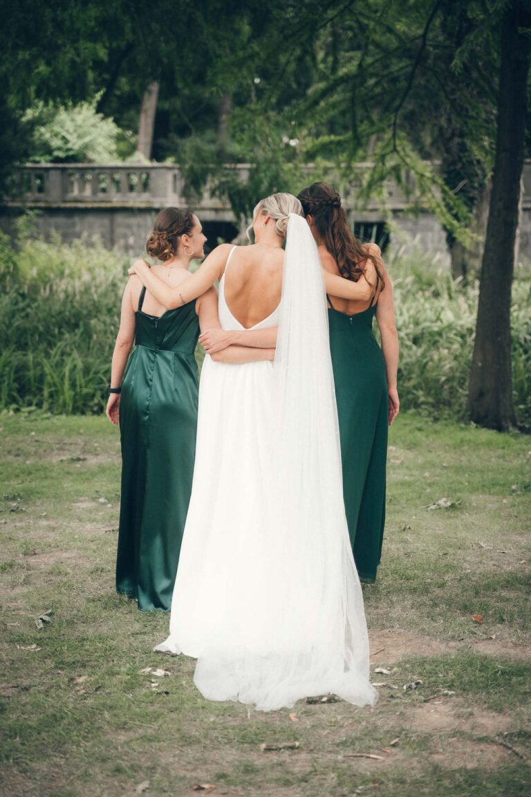 Gruppenfoto Hochzeit Frauen Park
